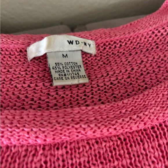 Beautiful summer top great material very light - Picture 3 of 5